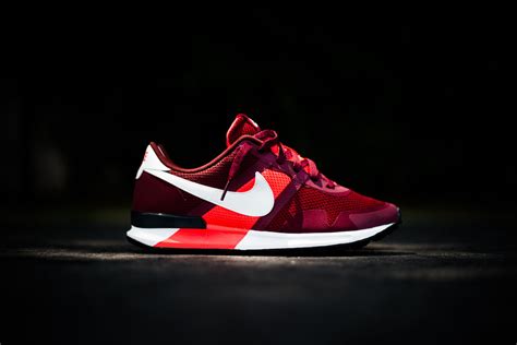 nike aire pegasus 83 30 rood|Buy Air Pegasus 83 Shoes: New Releases & Iconic Styles .